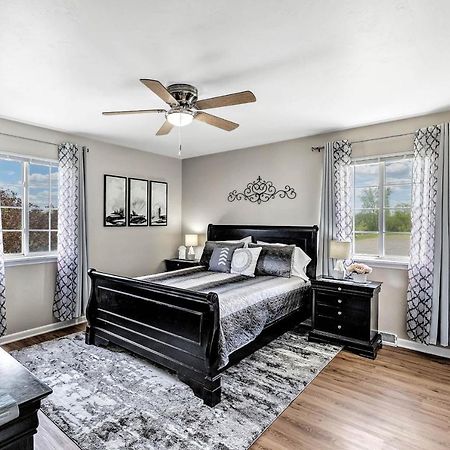 Serene 3 Bedroom Home, Nrm, Wi-Fi, Parking, Queen Bed De Pere Luaran gambar