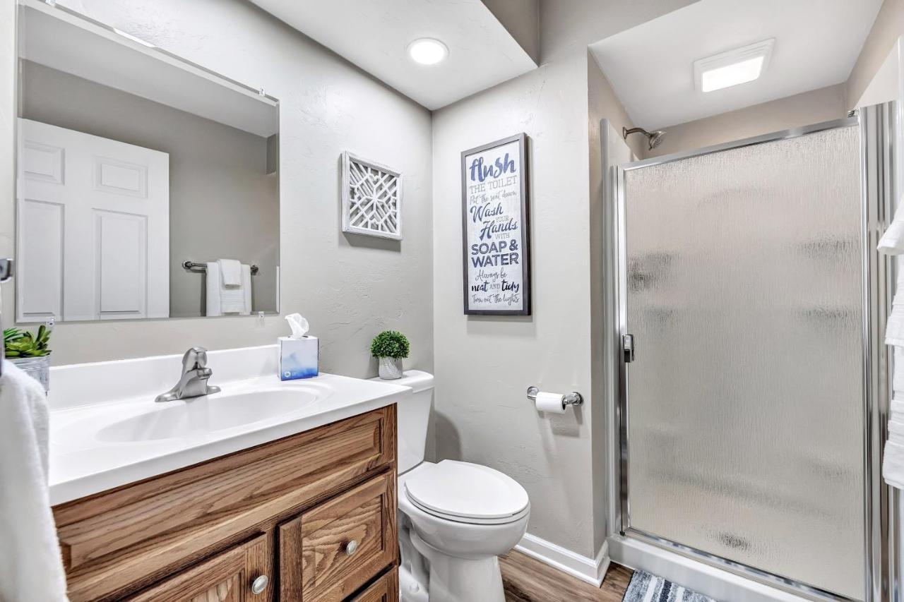 Serene 3 Bedroom Home, Nrm, Wi-Fi, Parking, Queen Bed De Pere Luaran gambar