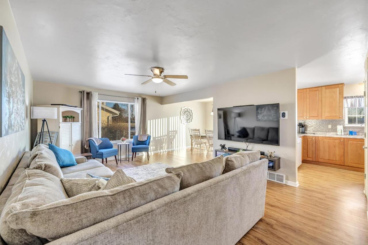 Serene 3 Bedroom Home, Nrm, Wi-Fi, Parking, Queen Bed De Pere Luaran gambar